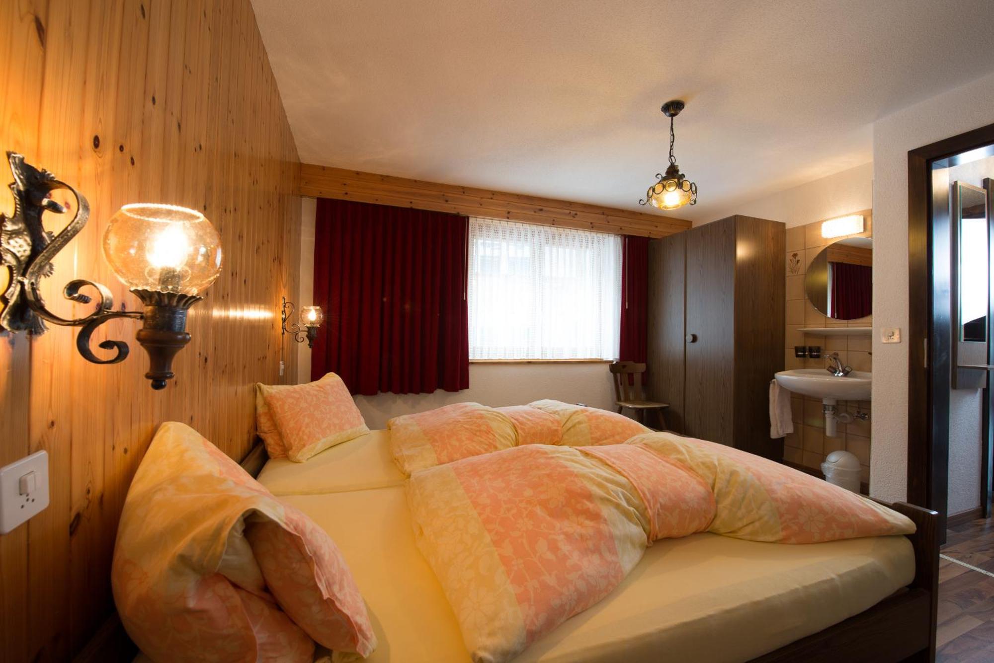 Haus Alba Apartment Saas-Almagell Cameră foto