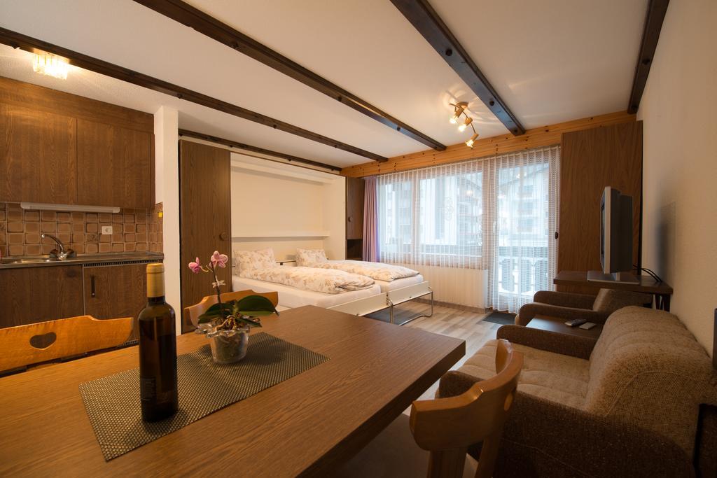 Haus Alba Apartment Saas-Almagell Cameră foto
